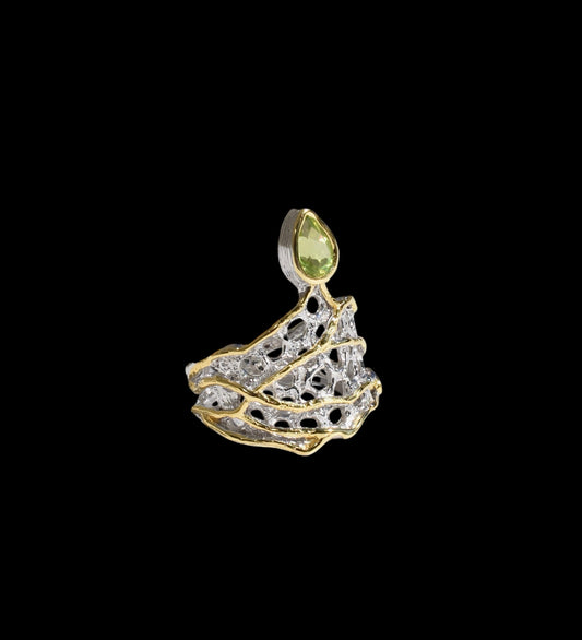 “Grape Vine” Ring (Peridot)